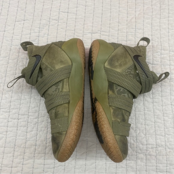 Nike Lebron Soldier 11 Basketball Shoes Camo - Picture 11 of 11